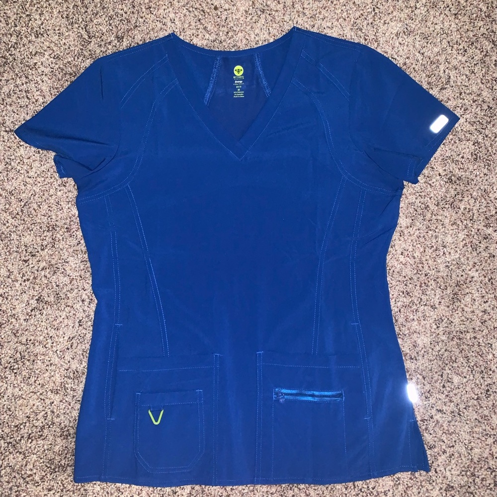 Scrubs top and bottom